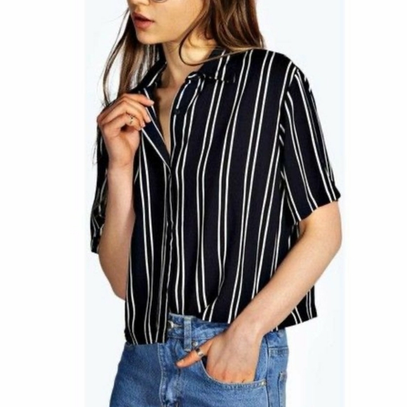 Boohoo Tops - Navy Blue Button Up Crop Top